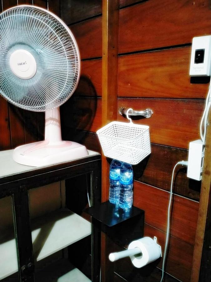 Ray Nu Guest House Аюттхая Экстерьер фото