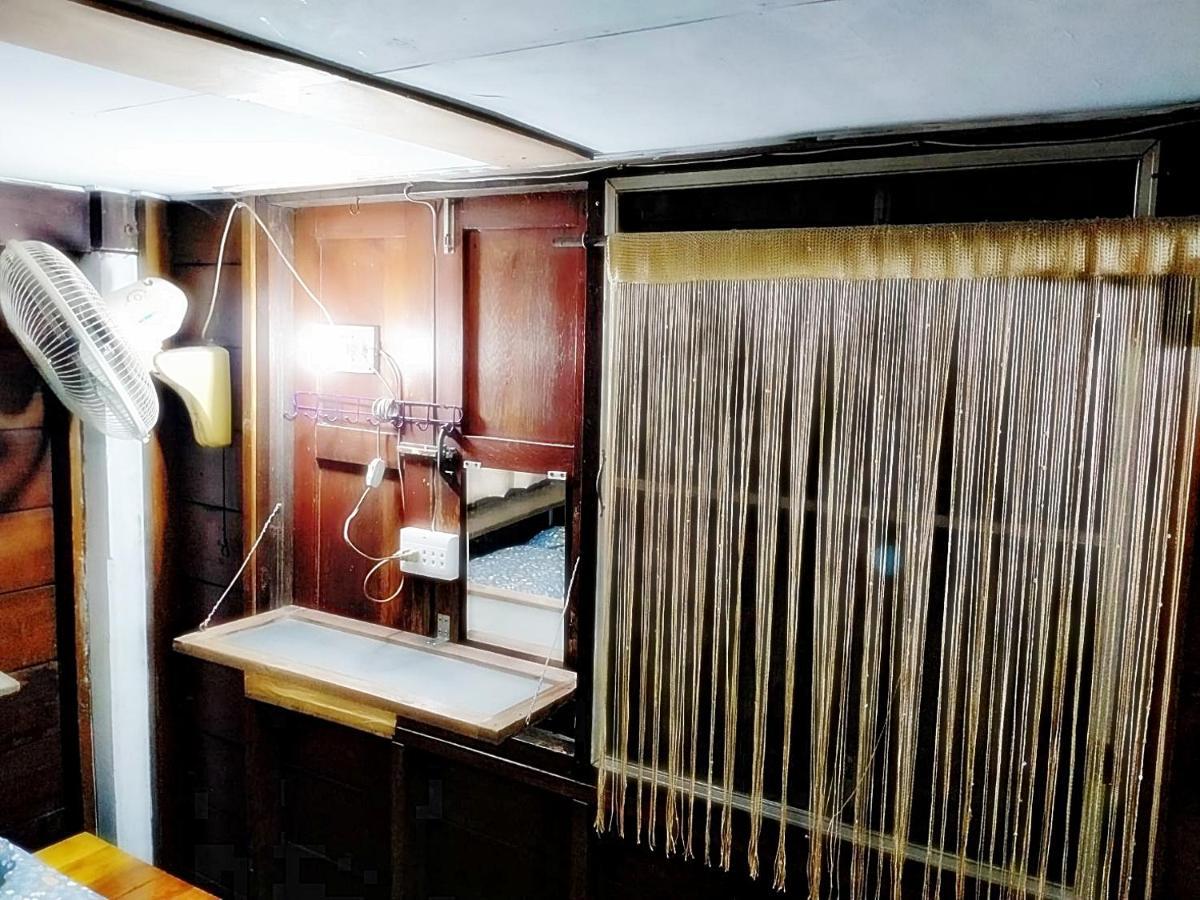 Ray Nu Guest House Аюттхая Экстерьер фото