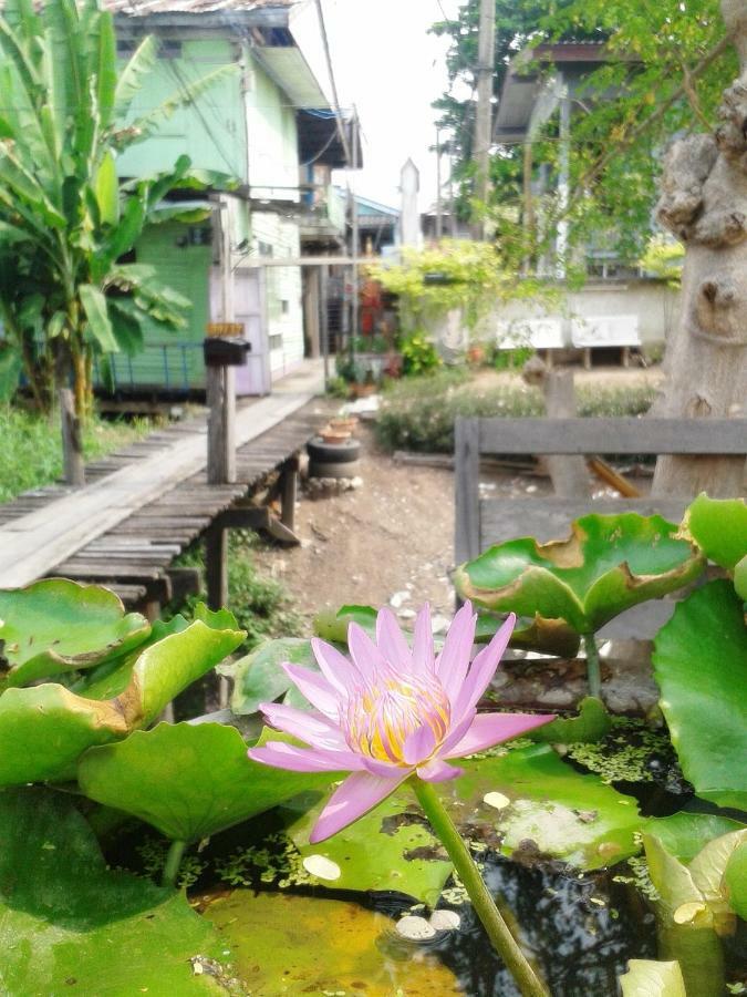 Ray Nu Guest House Аюттхая Экстерьер фото